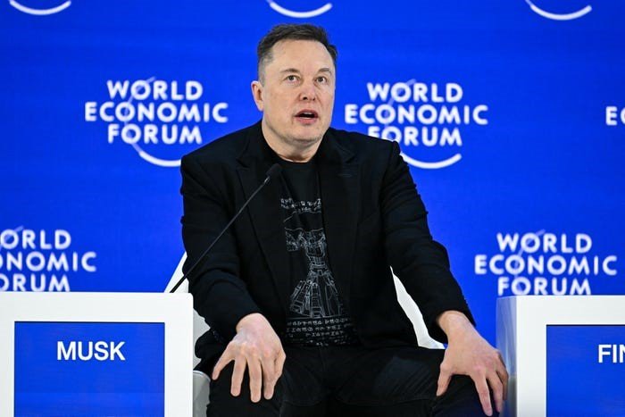 Elon Musk Returns to World Economic Forum at Davos 2026 with Bold Vision for AI, Energy and Mars